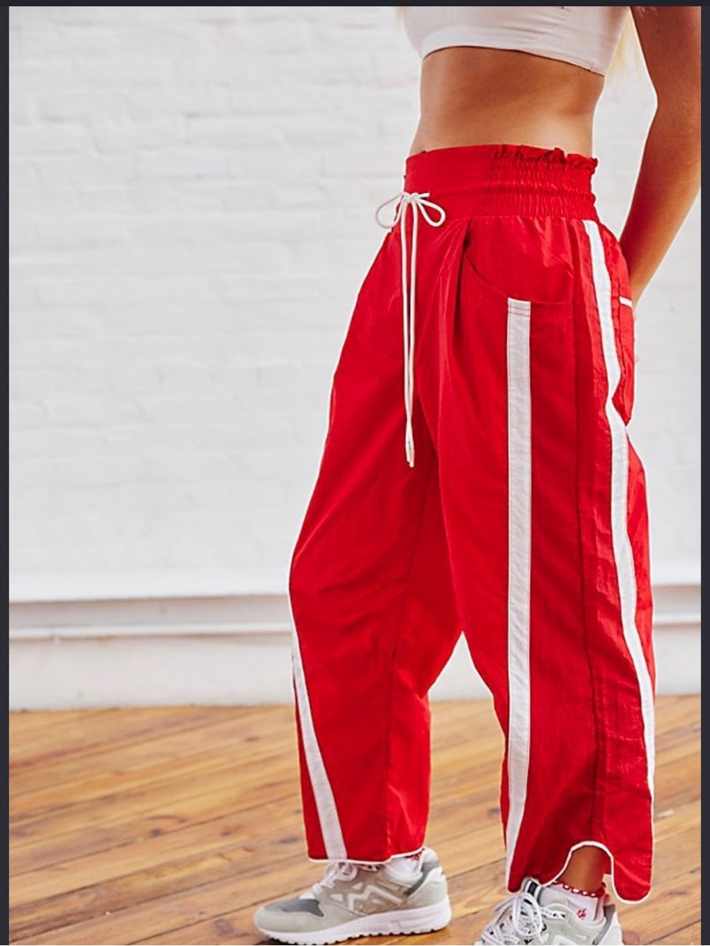Free people the champ is here pants. Size medium.